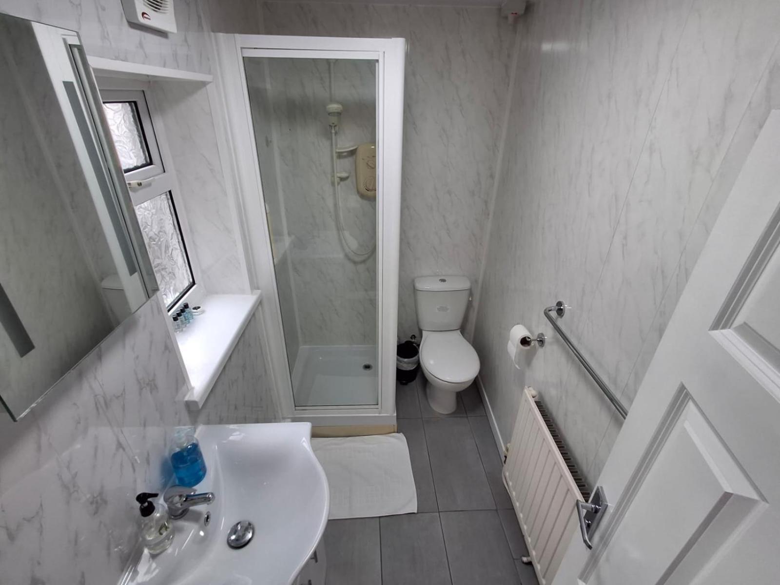 Inn By The Sea, Portsmouth - En Suite Rooms With Or Without Sea View, Onsite Ev 22Kw Πόρτσμουθ Εξωτερικό φωτογραφία