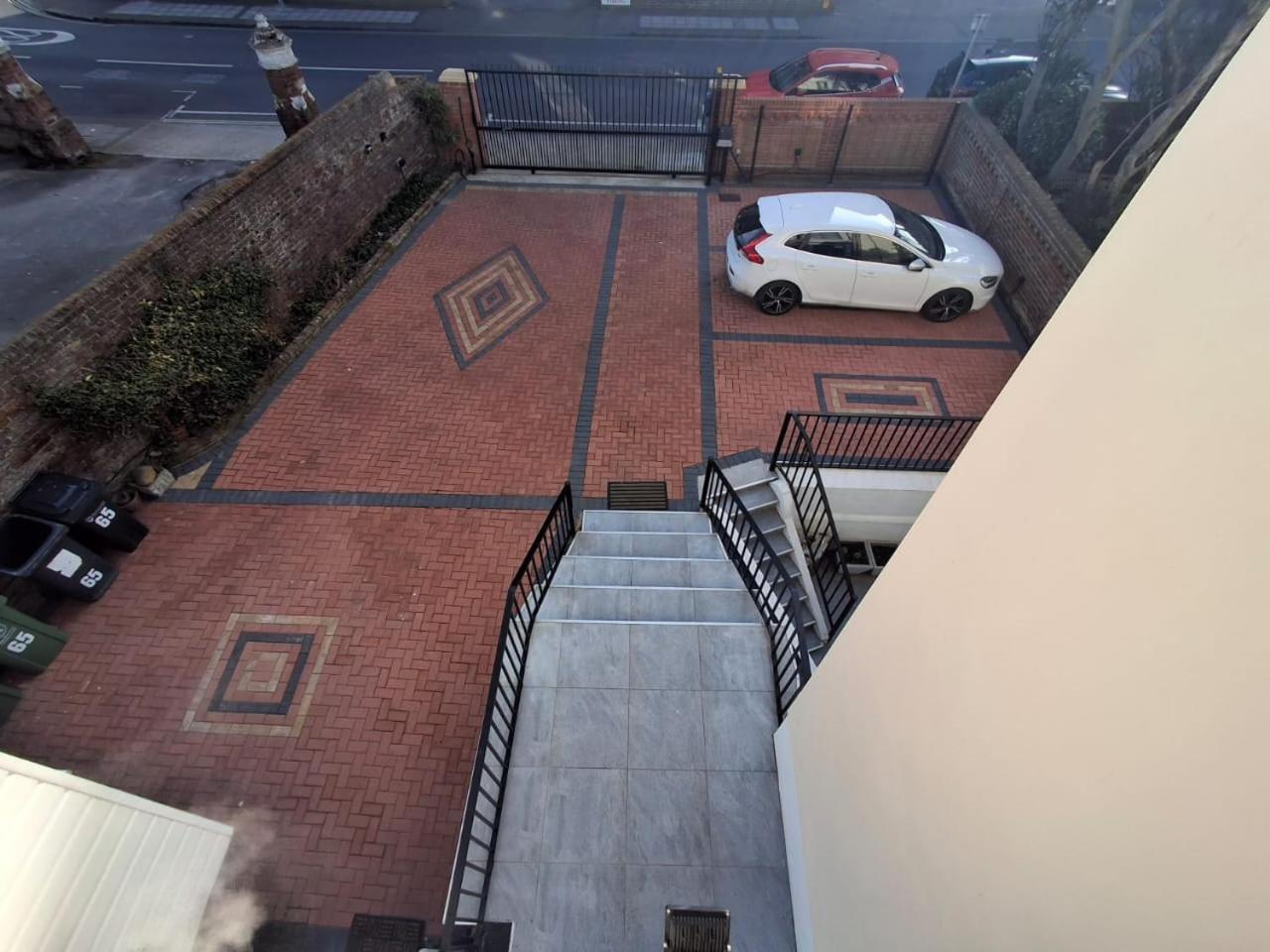 Inn By The Sea, Portsmouth - En Suite Rooms With Or Without Sea View, Onsite Ev 22Kw Πόρτσμουθ Εξωτερικό φωτογραφία