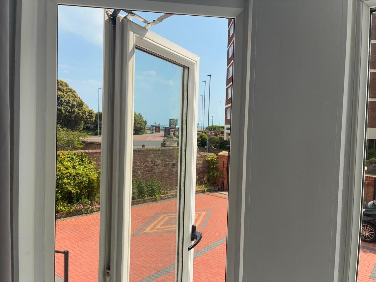 Inn By The Sea, Portsmouth - En Suite Rooms With Or Without Sea View, Onsite Ev 22Kw Πόρτσμουθ Εξωτερικό φωτογραφία