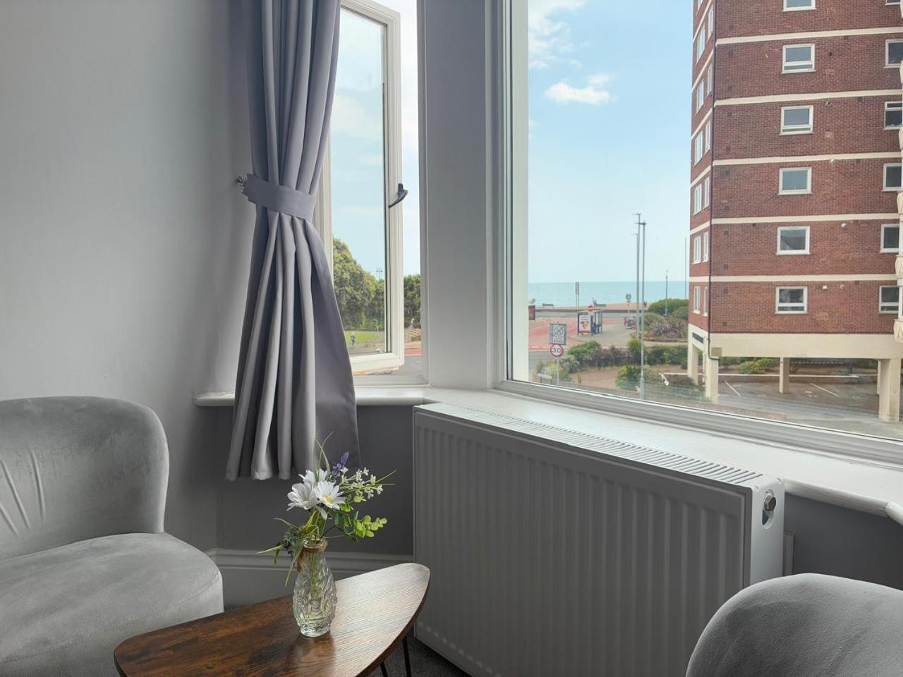 Inn By The Sea, Portsmouth - En Suite Rooms With Or Without Sea View, Onsite Ev 22Kw Πόρτσμουθ Εξωτερικό φωτογραφία